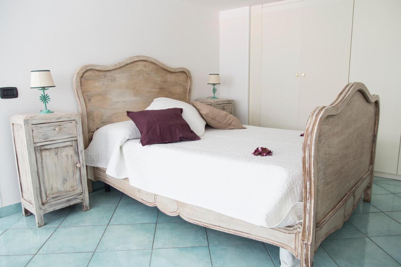 נאפולי San Gregorio Luxury Apartments מראה חיצוני תמונה