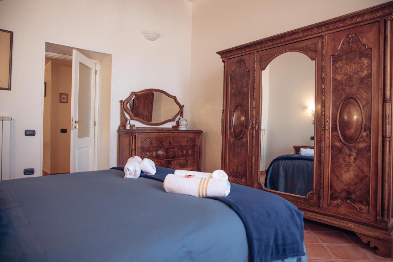 נאפולי San Gregorio Luxury Apartments מראה חיצוני תמונה